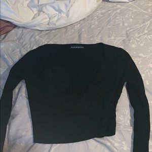 Low Cut Cropped long sleeve